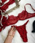 CONJUNTO ROMANCE BICOLOR ROJO CON NEGRO
